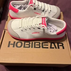Hobibear Women's Stylish White and Pink Sneakers